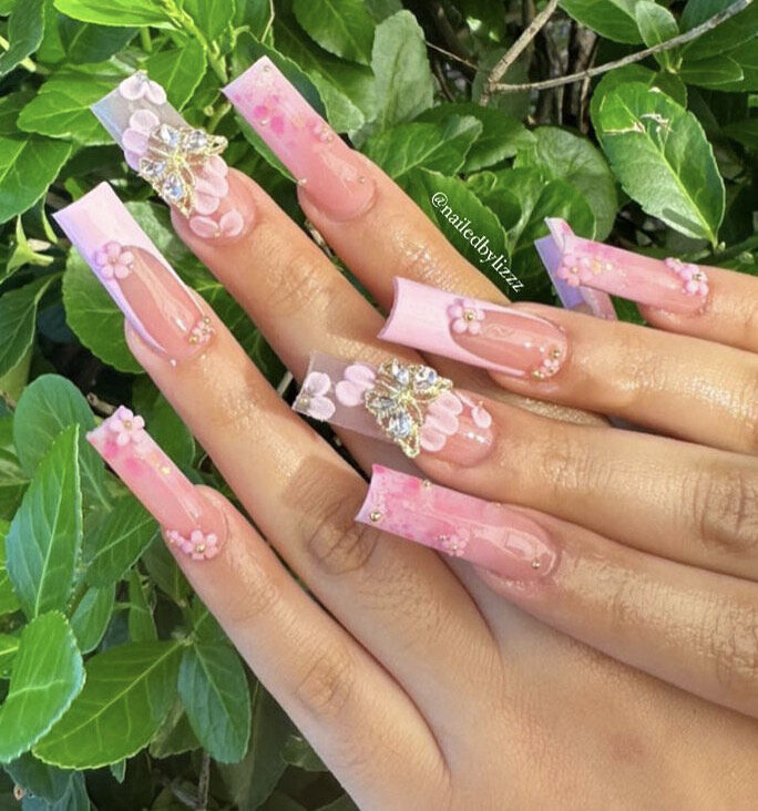 @nailedbylizzz nail art